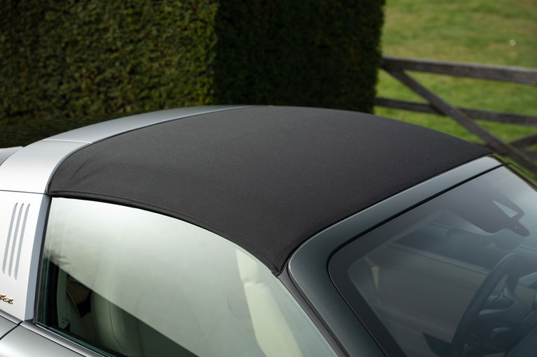 Porsche 992 Heritage Design Edition