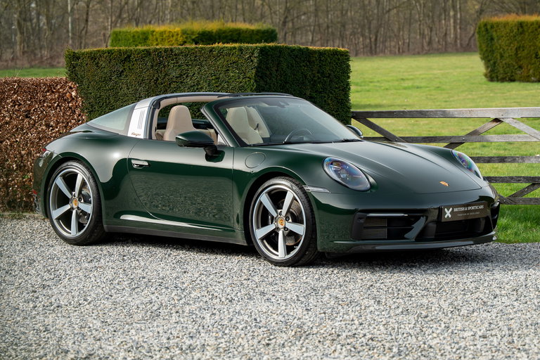Porsche 992 Heritage Design Edition