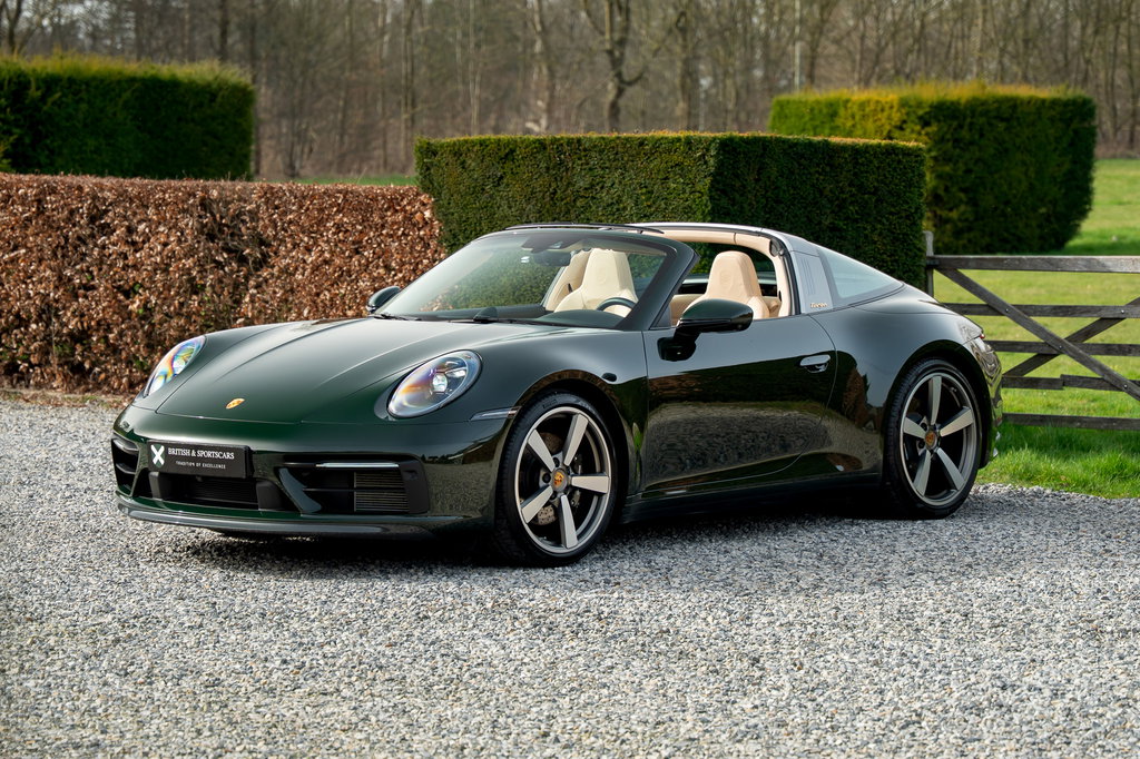 Porsche 992 Heritage Design Edition