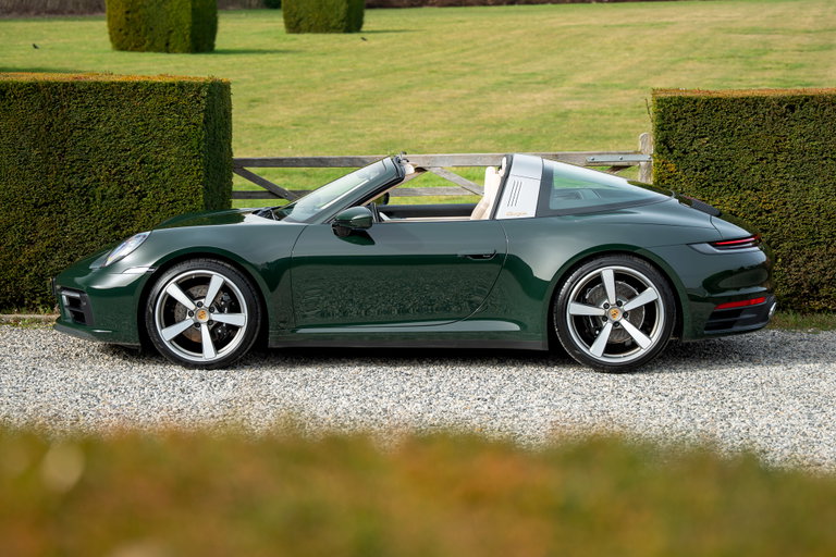 Porsche 992 Heritage Design Edition