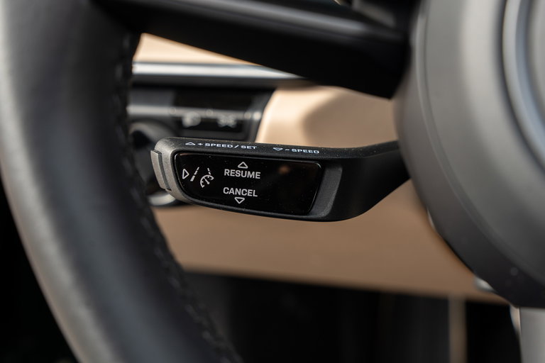 Porsche 992 Heritage Design Edition