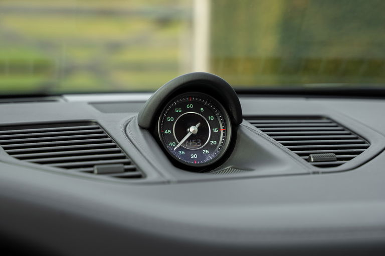 Porsche 992 Heritage Design Edition