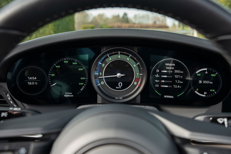 Porsche 992 Heritage Design Edition