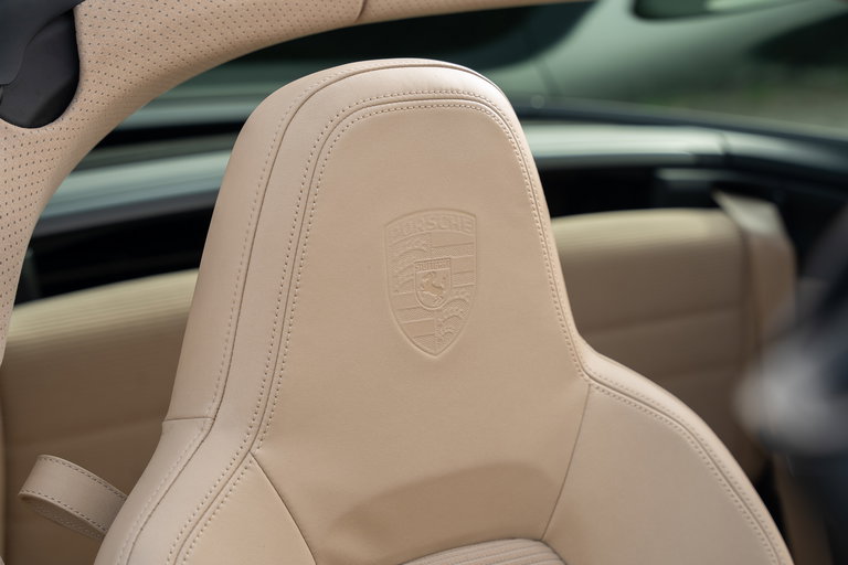 Porsche 992 Heritage Design Edition