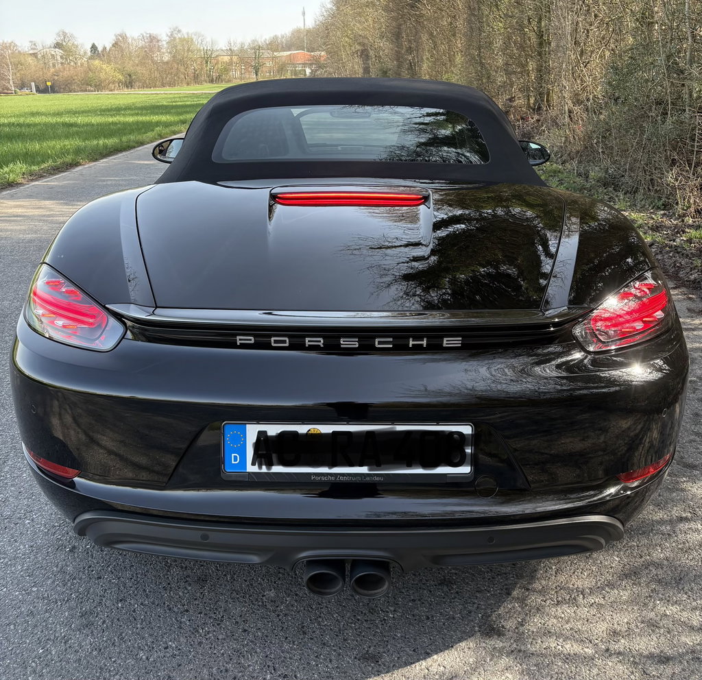 Porsche 718 Boxster
