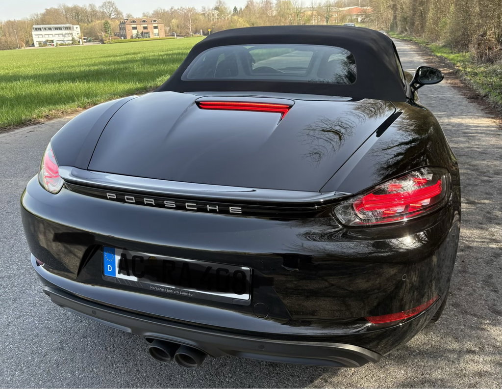 Porsche 718 Boxster