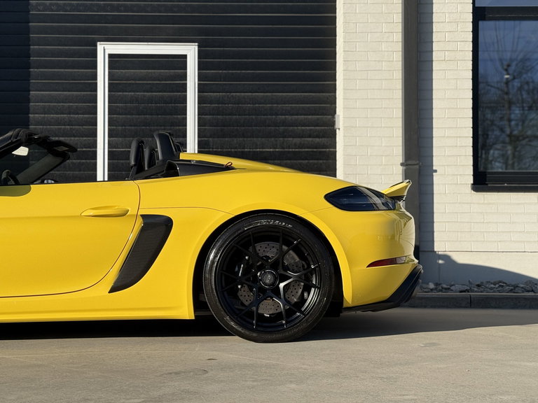 Porsche 718 Spyder RS