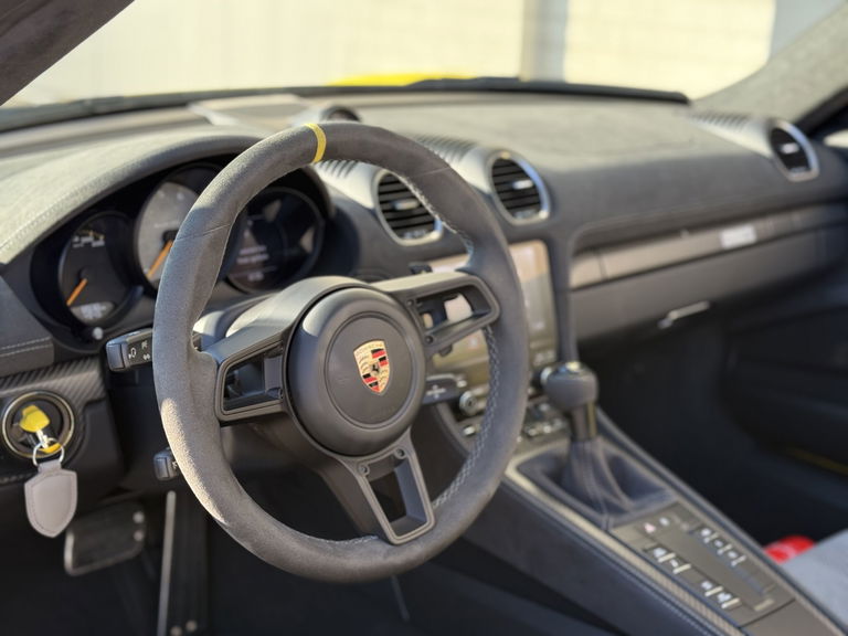 Porsche 718 Spyder RS