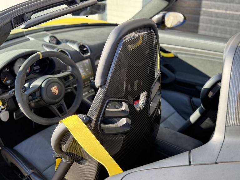 Porsche 718 Spyder RS