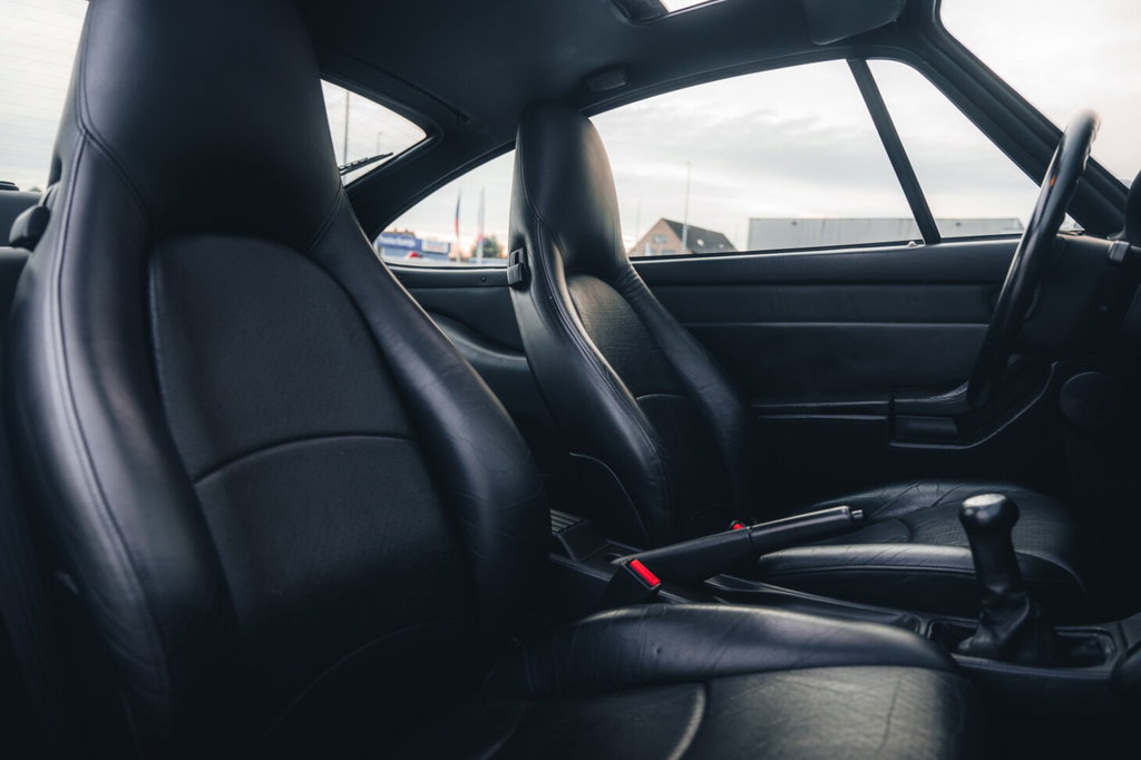 Porsche 993 Carrera 4S
