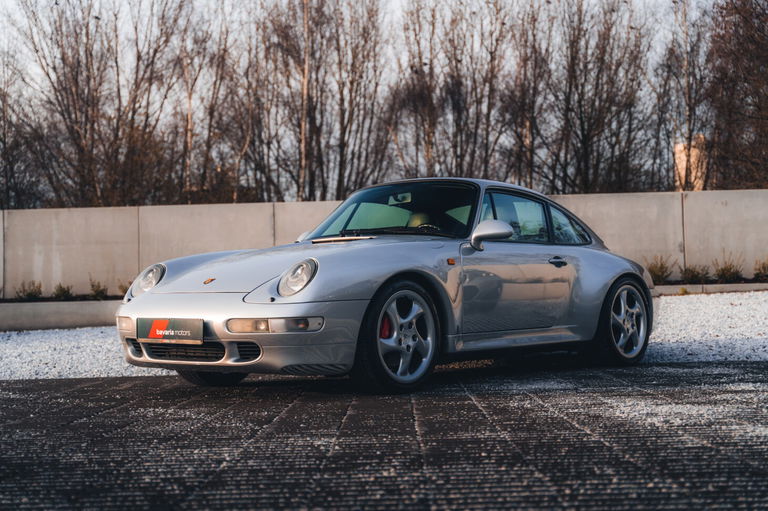 Porsche 993 Carrera 4S