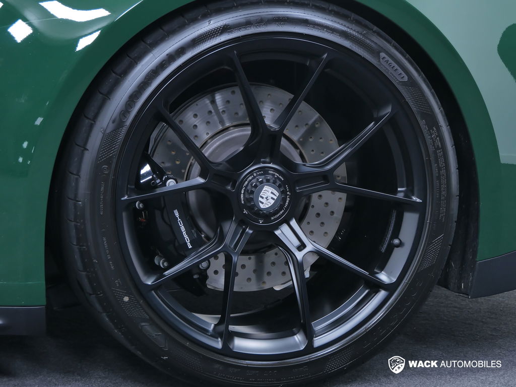 Porsche 992 GT3 Touring