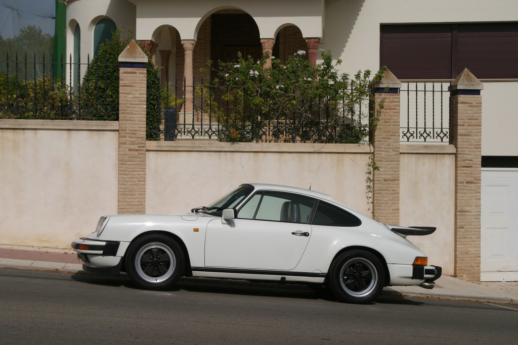 Porsche 911 Carrera 3.2