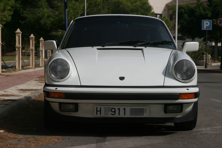 Porsche 911 Carrera 3.2
