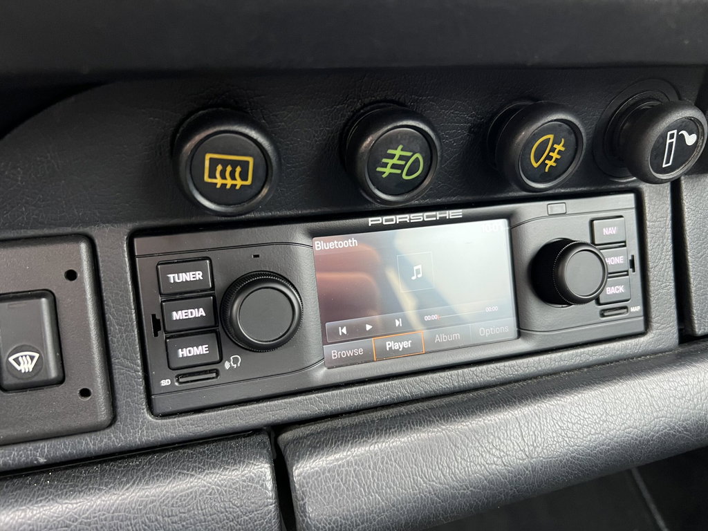 Porsche 964 Carrera 4