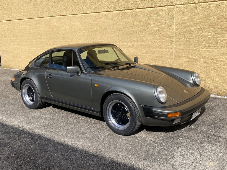 Porsche 911 Carrera 3.2
