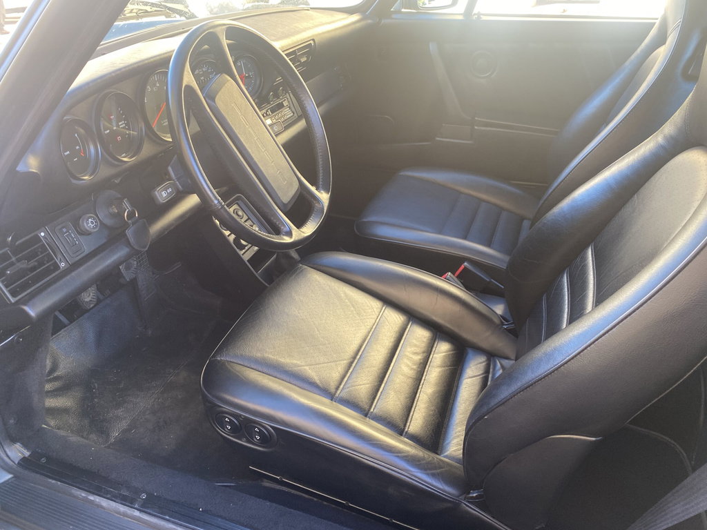 Porsche 911 Carrera 3.2