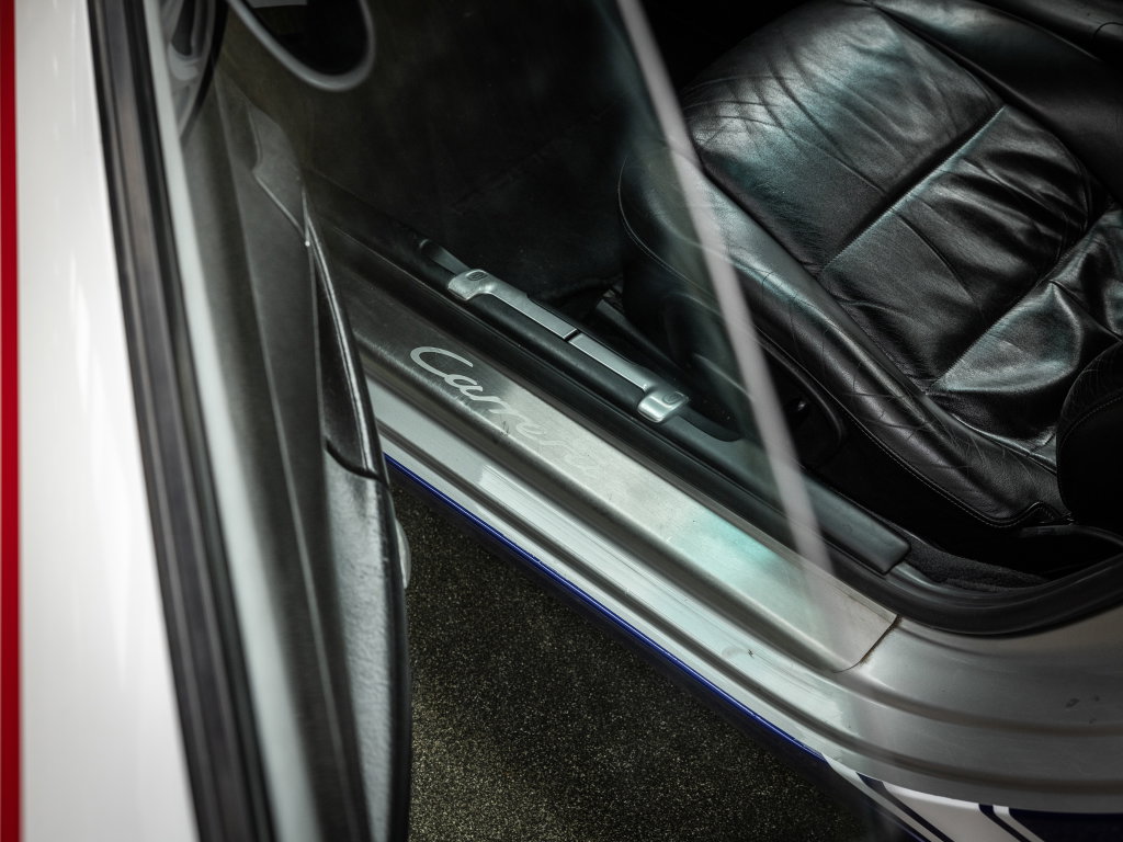 Porsche 996 Carrera 4