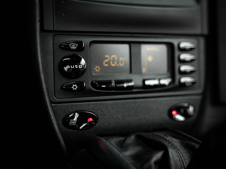 Porsche 996 Carrera 4