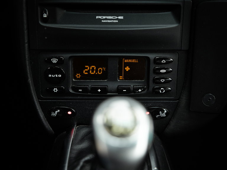 Porsche 996 Carrera 4