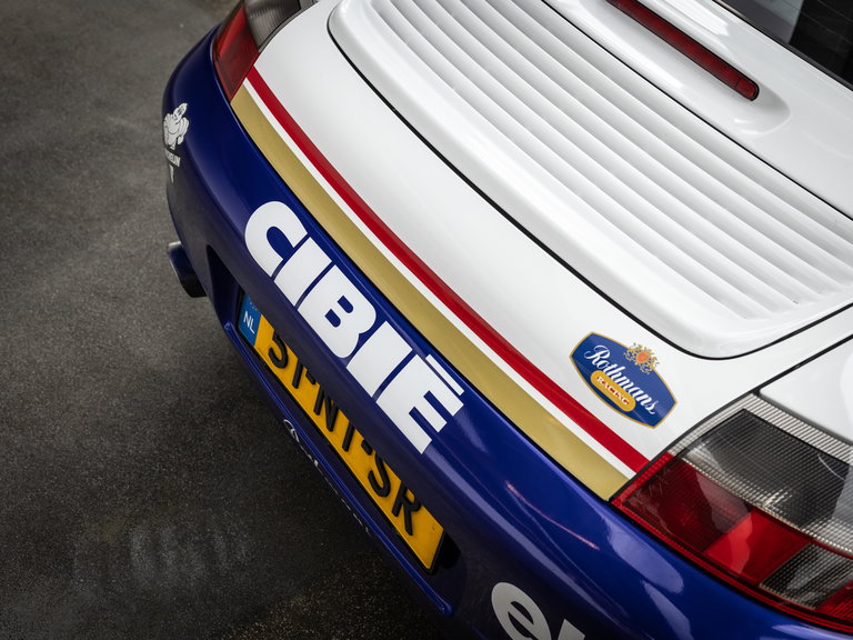Porsche 996 Carrera 4