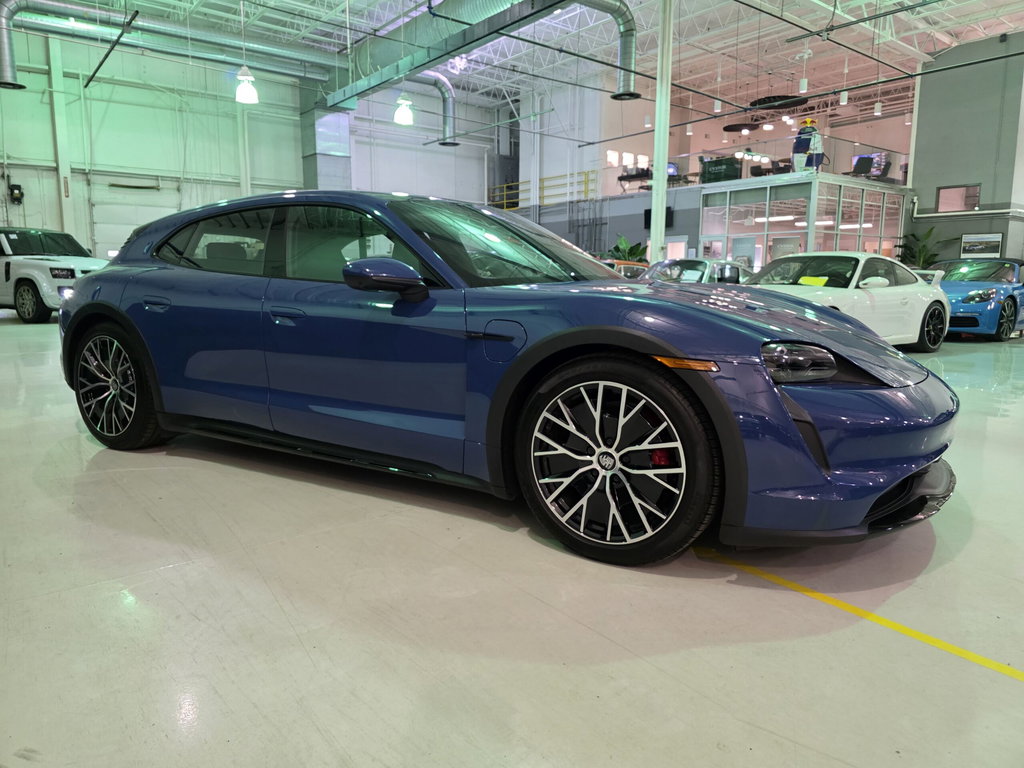 Porsche Taycan 4S Cross Turismo
