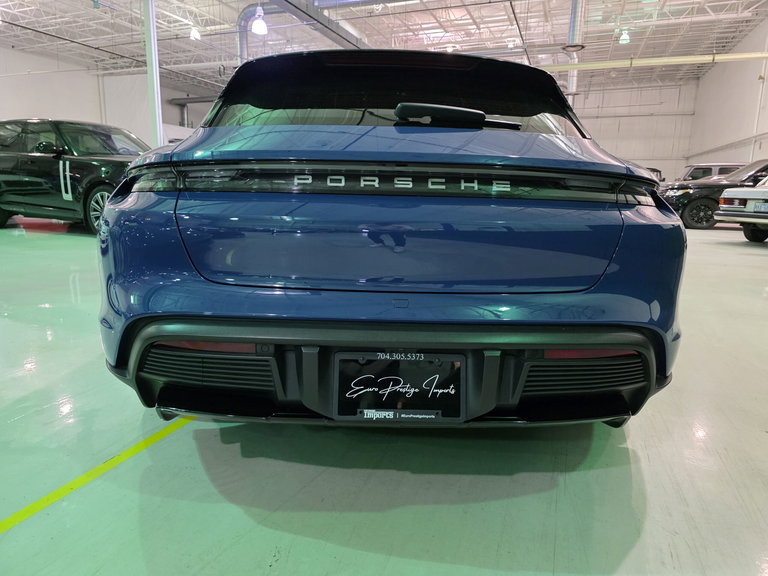 Porsche Taycan 4S Cross Turismo