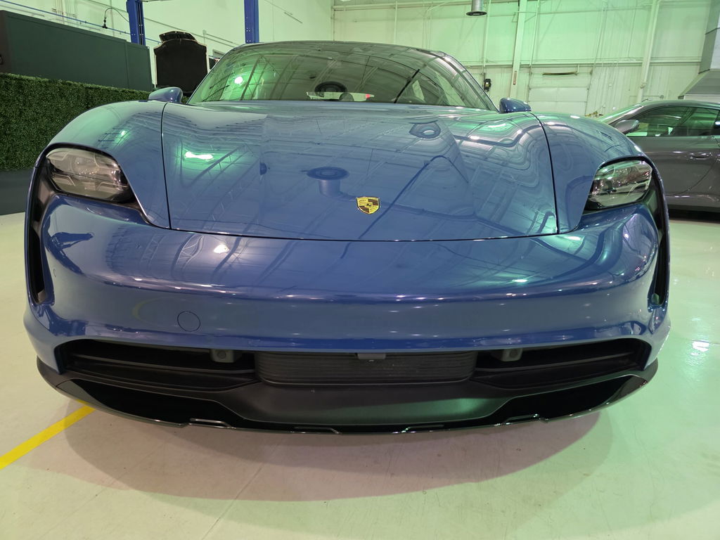 Porsche Taycan 4S Cross Turismo