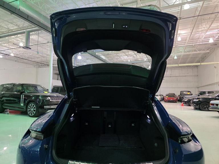 Porsche Taycan 4S Cross Turismo