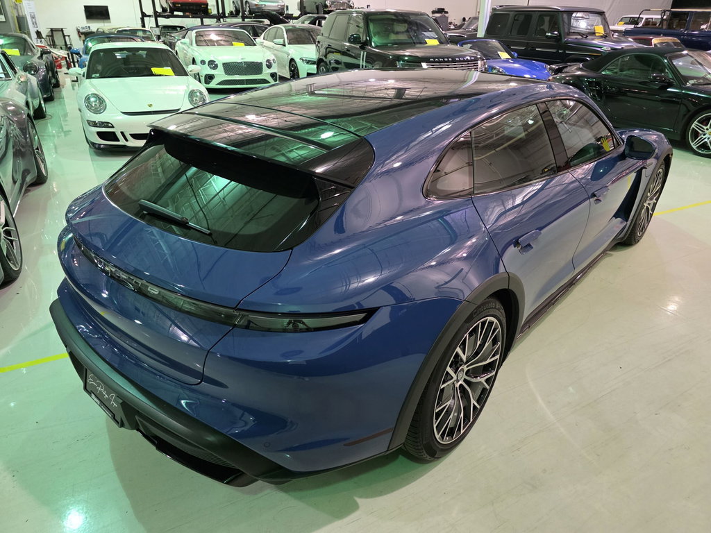 Porsche Taycan 4S Cross Turismo