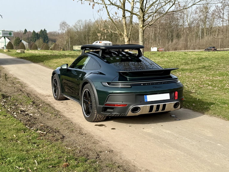Porsche 911 Dakar