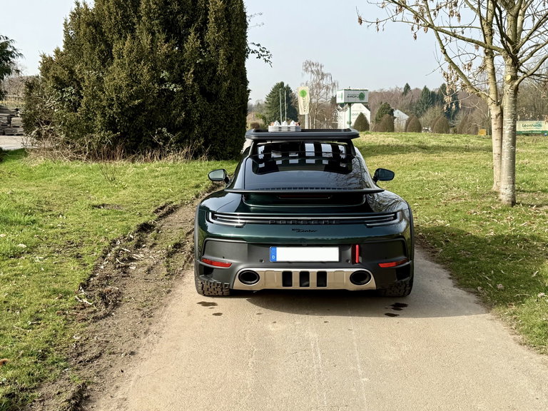 Porsche 911 Dakar