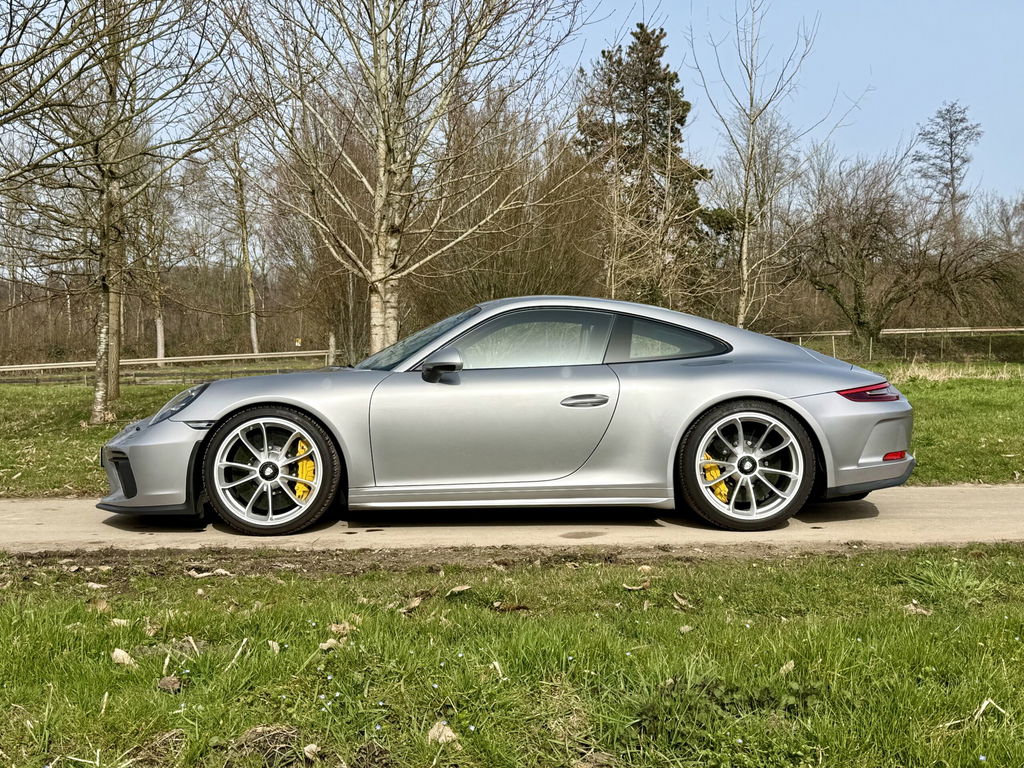Porsche 991.2 GT3 Touring