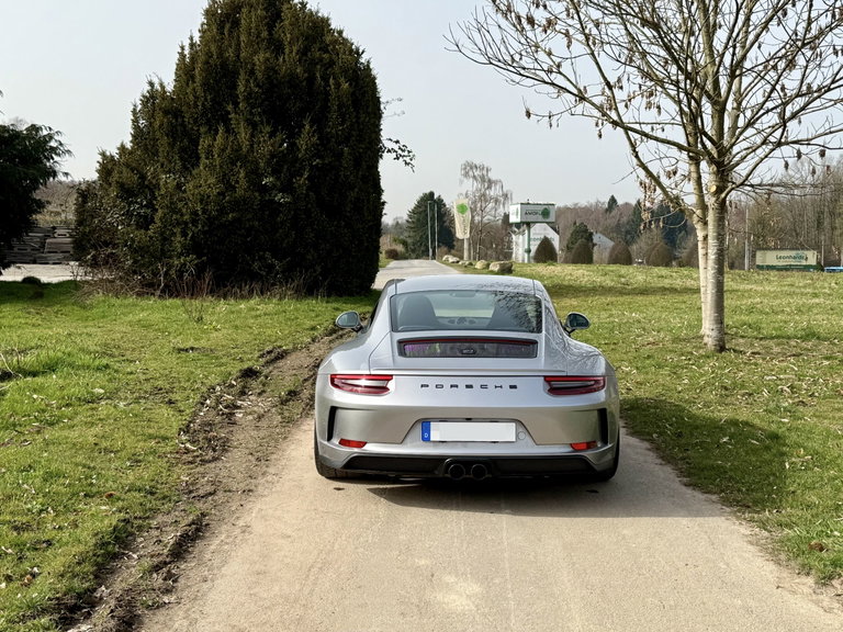 Porsche 991.2 GT3 Touring