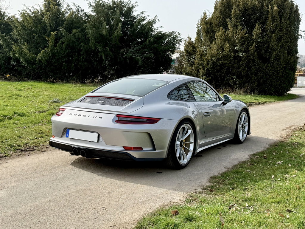 Porsche 991.2 GT3 Touring