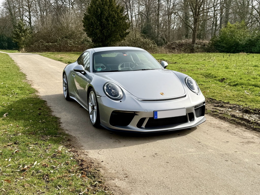 Porsche 991.2 GT3 Touring