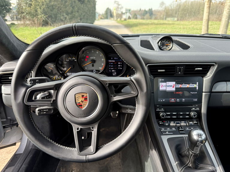 Porsche 991.2 GT3 Touring