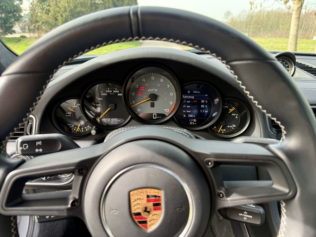 Porsche 991.2 GT3 Touring