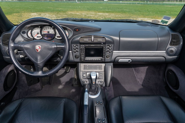 Porsche 996.2 Carrera 4