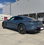 Porsche Taycan 4