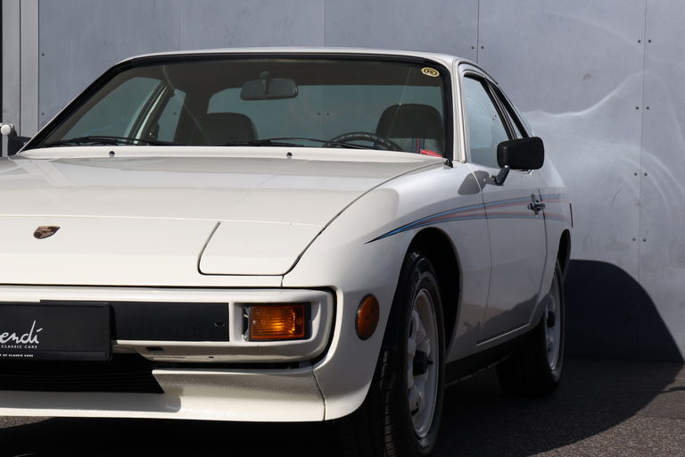Porsche 924