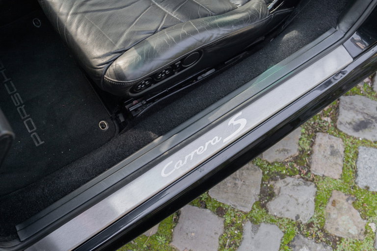 Porsche 993 Carrera 4S