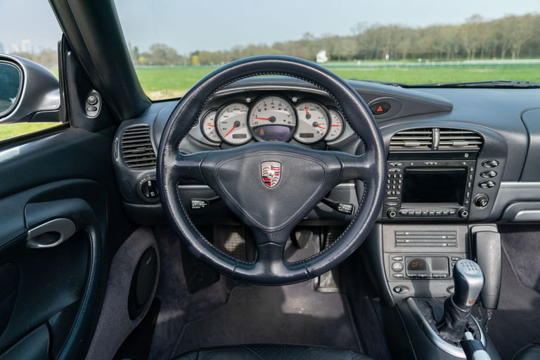 Porsche 996.2 Carrera 4