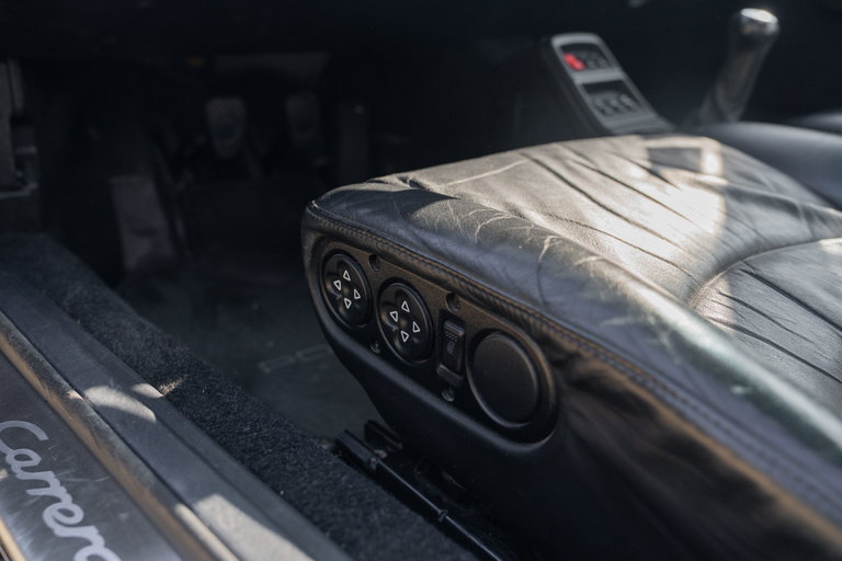 Porsche 993 Carrera 4S