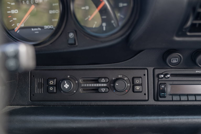 Porsche 993 Carrera 4S