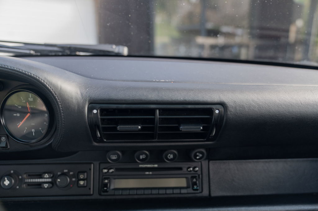 Porsche 993 Carrera 4S