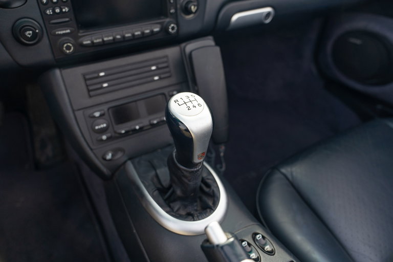 Porsche 996.2 Carrera 4