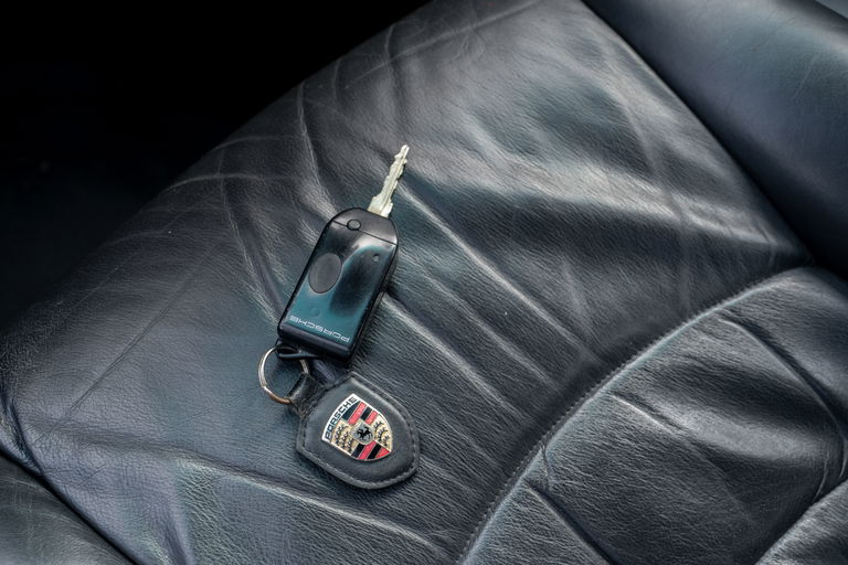 Porsche 993 Carrera 4S