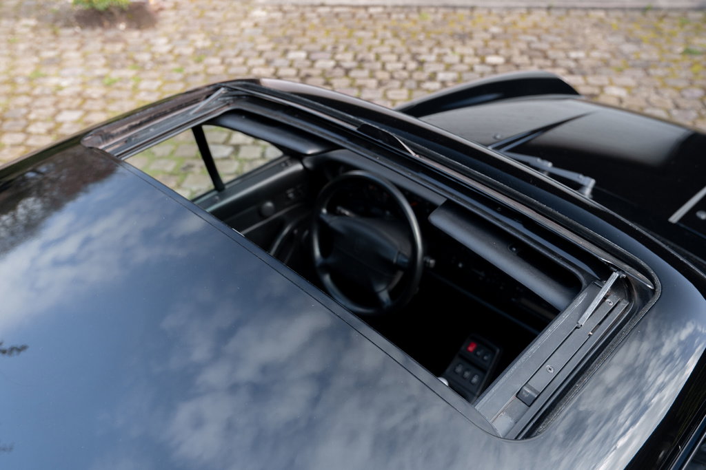 Porsche 993 Carrera 4S