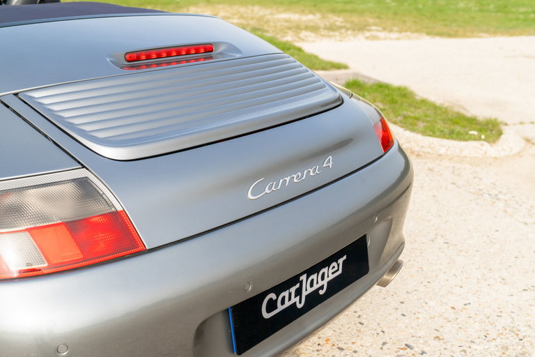 Porsche 996.2 Carrera 4